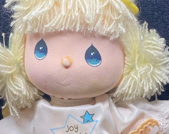 Precious Moments Dolls of the Month Angie December Applause