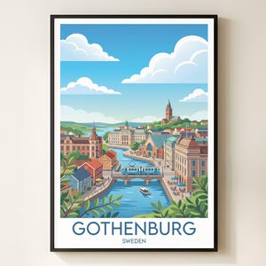 以下が含まれることがあります： スウェーデンのヨーテボリのカラフルなイラストが描かれた、額入りのアートプリント。このアートワークは、建物、橋、路面電車のある川の風景を描いています。空は青く、ふわふわの白い雲があります。「GOTHENBURG SWEDEN」の文字が下にあります。