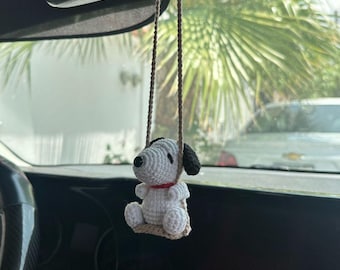 Crochet Snoop Hang Car, Süßer Welpe Amigurumi Spiegel Anhänger, Spider-Man Snoop Car Hanger, Plüschhund Auto Accessoire, Geschenk für Ihn Sie, Car Decor