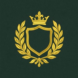 Könnte beinhalten: Gold gesticktes Emblem mit einer Krone über einem Schild, umgeben von Lorbeerblättern, auf dunklem Grün. Das Design strahlt Eleganz und Tradition aus, ideal für Branding oder Dekoration. Das Emblem wird wahrscheinlich für Branding- oder Dekorationszwecke verwendet.