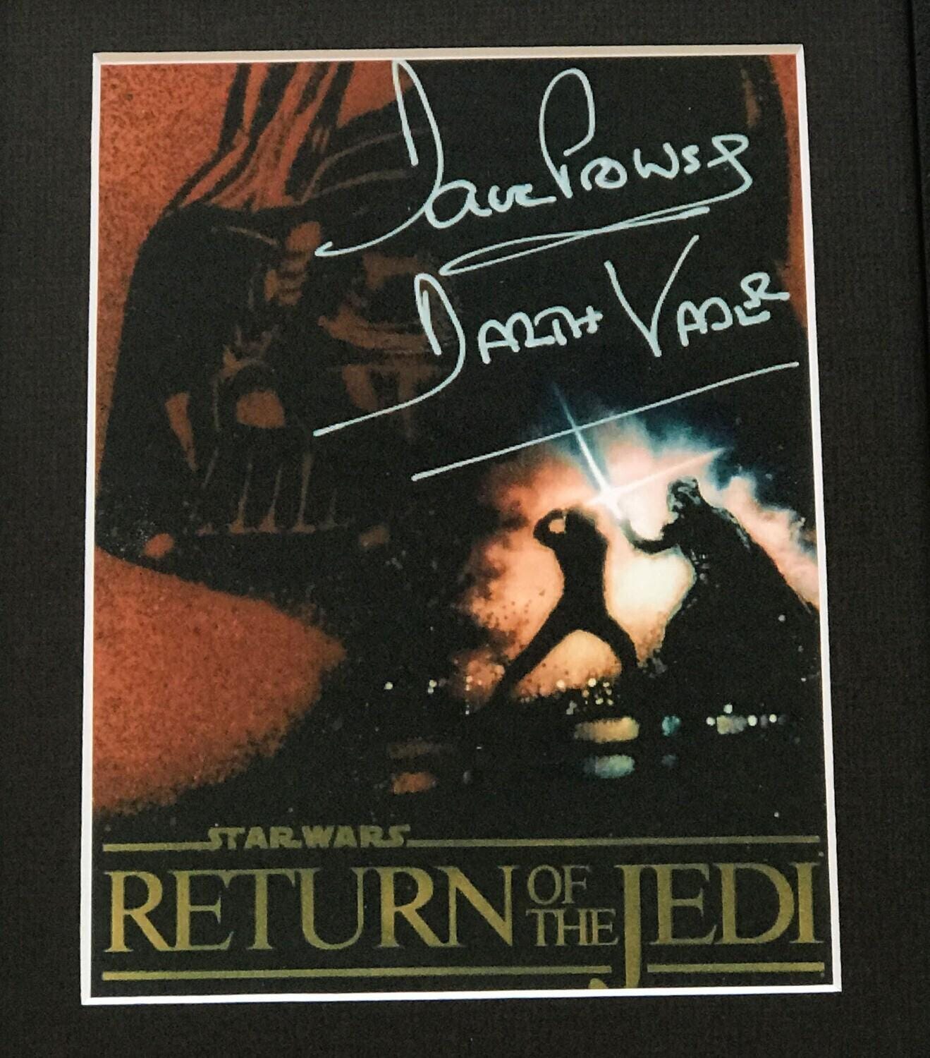 スターウォーズファンのためのデイブ・プラウズによるダース・ベイダー