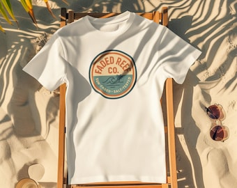 Camiseta retro con insignia Faded Reef - Camiseta de surf vintage - Desteñida por el sol y probada con sal