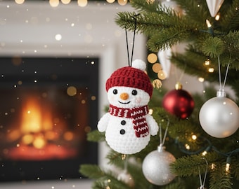 Christmas Snowman Amigurumi Crochet Pattern: Holiday Decor Keychain Valentine gift (Digital PDF in English)