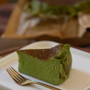 Matcha Basque Cheesecake
