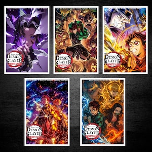 Puede incluir: Cinco impresiones rectangulares con personajes de la serie de anime "Demon Slayer: Infinite Castle". Cada impresión muestra ilustraciones vibrantes de varios personajes en poses dinámicas, con el logotipo de la serie en un lugar destacado. Las impresiones tienen un fondo oscuro.