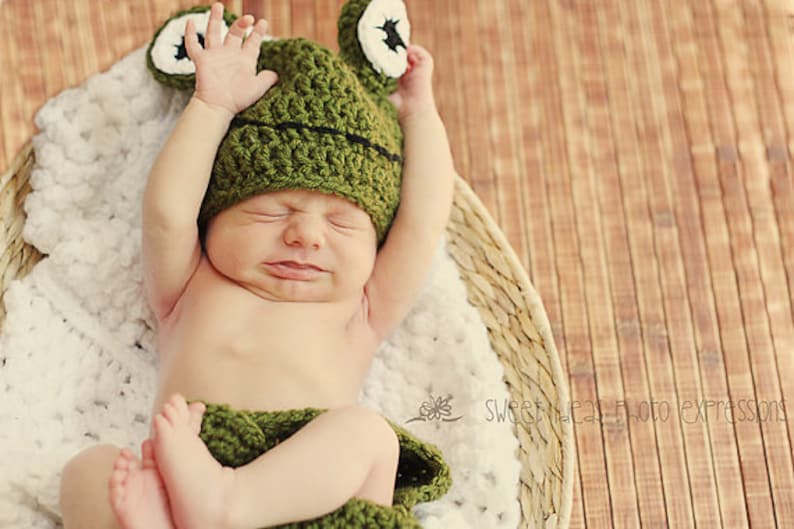 Crochet Pattern Frog Hat and Diaper Cover PDF image 4