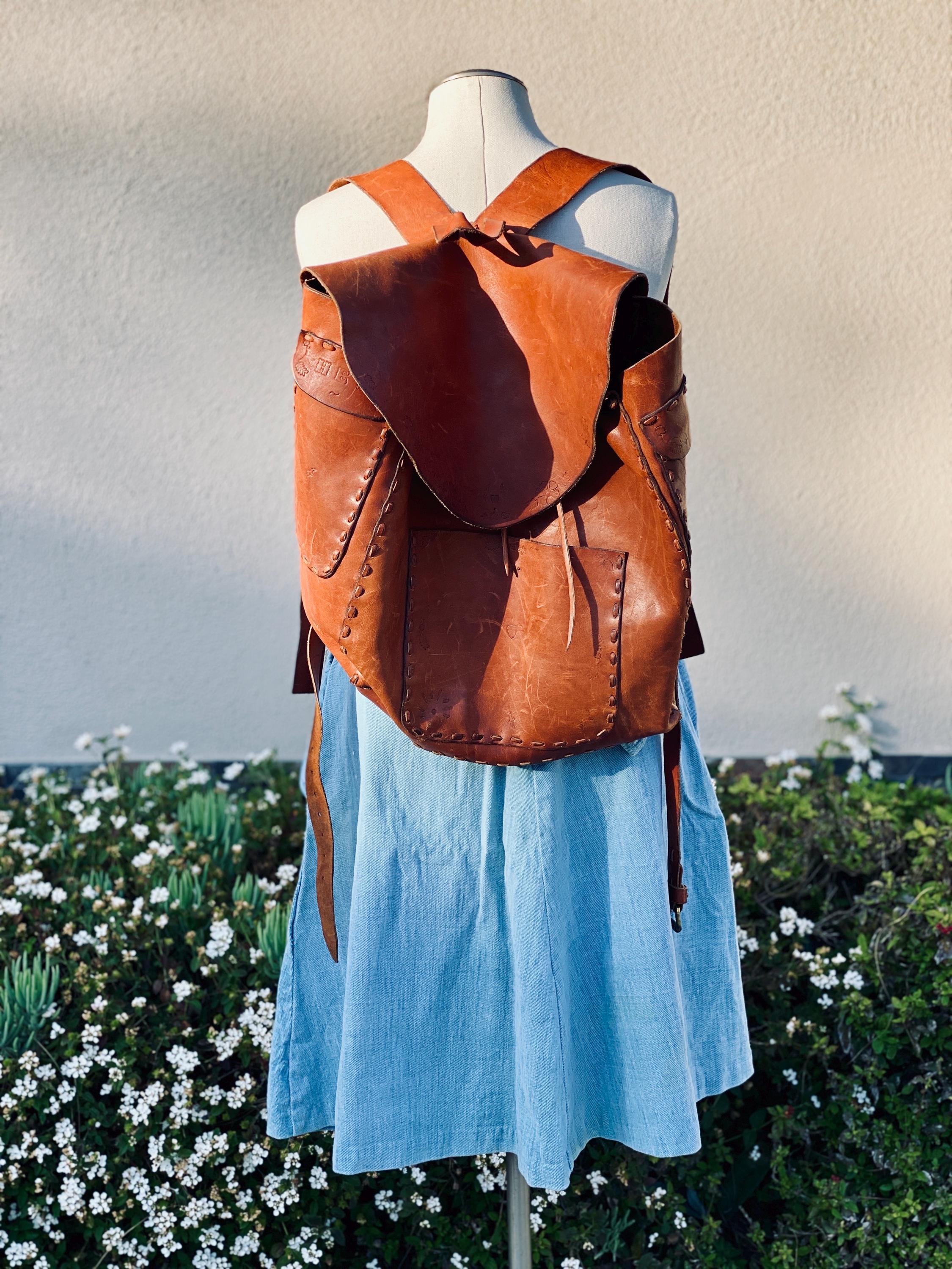 Vintage Handcrafted Tooled Backpack High Quality Handmade Vintage Leather-Waxed Canvas Backpack main image 2