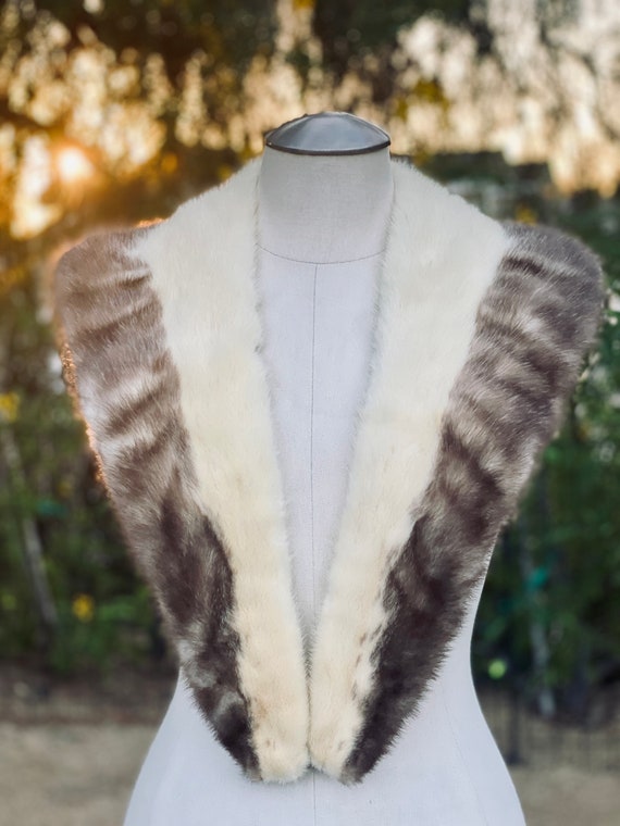 Vintage Two-Toned Minky Fur Collar - Luxurious an… - image 4