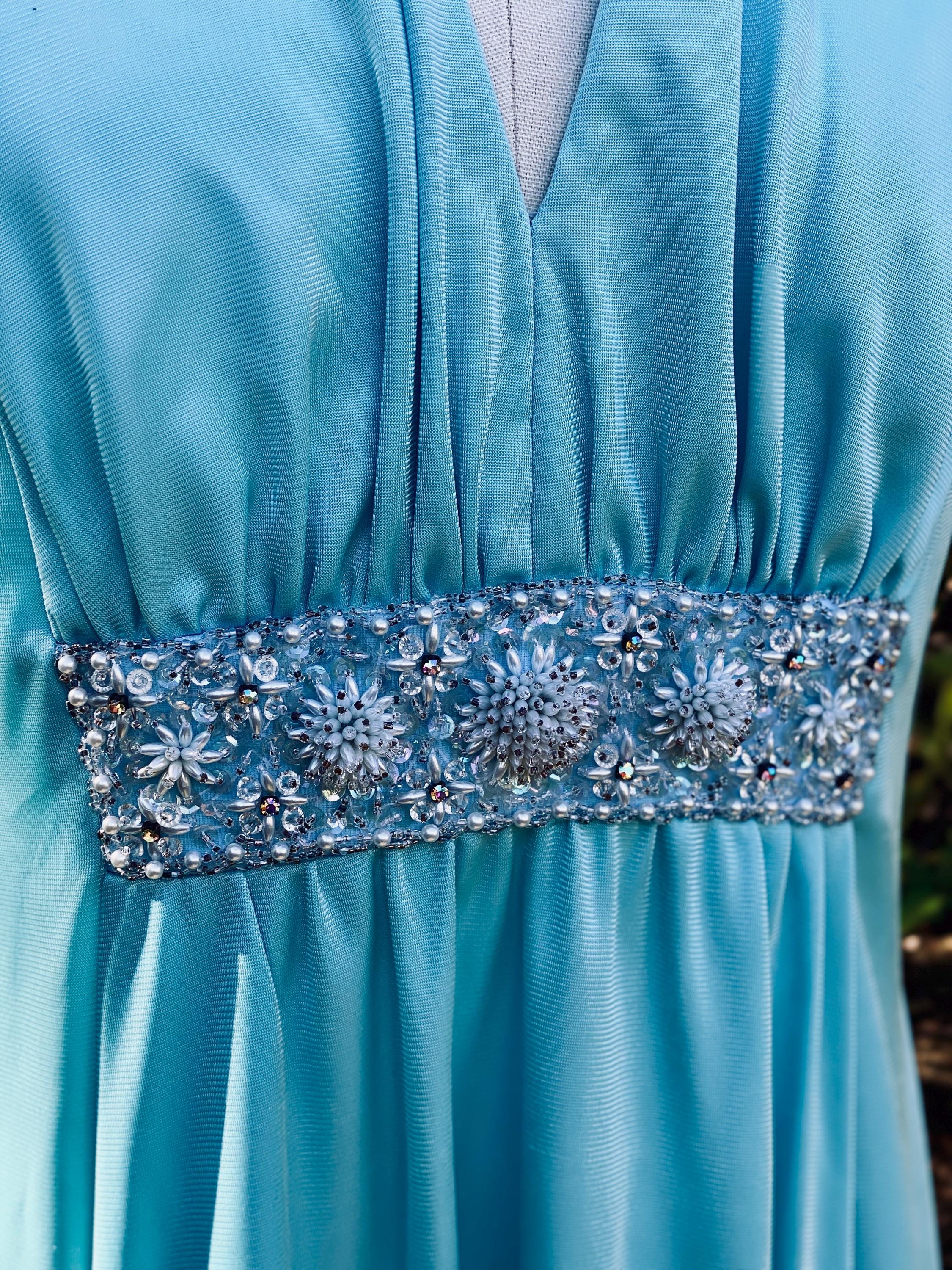 Robe De Soirée Bleu Roi Grande Taille - Partager Taille Bonne