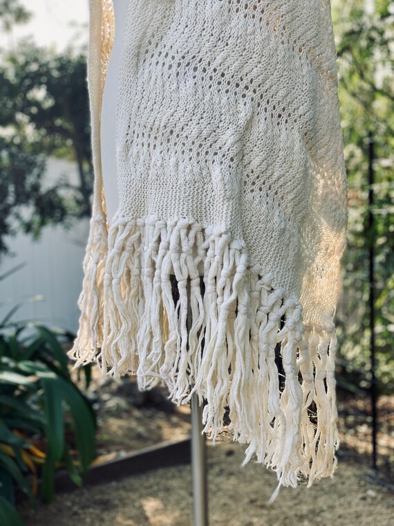 Vintage Boho Cream Knit Shawl Scarf - Hand-Knitti… - image 4