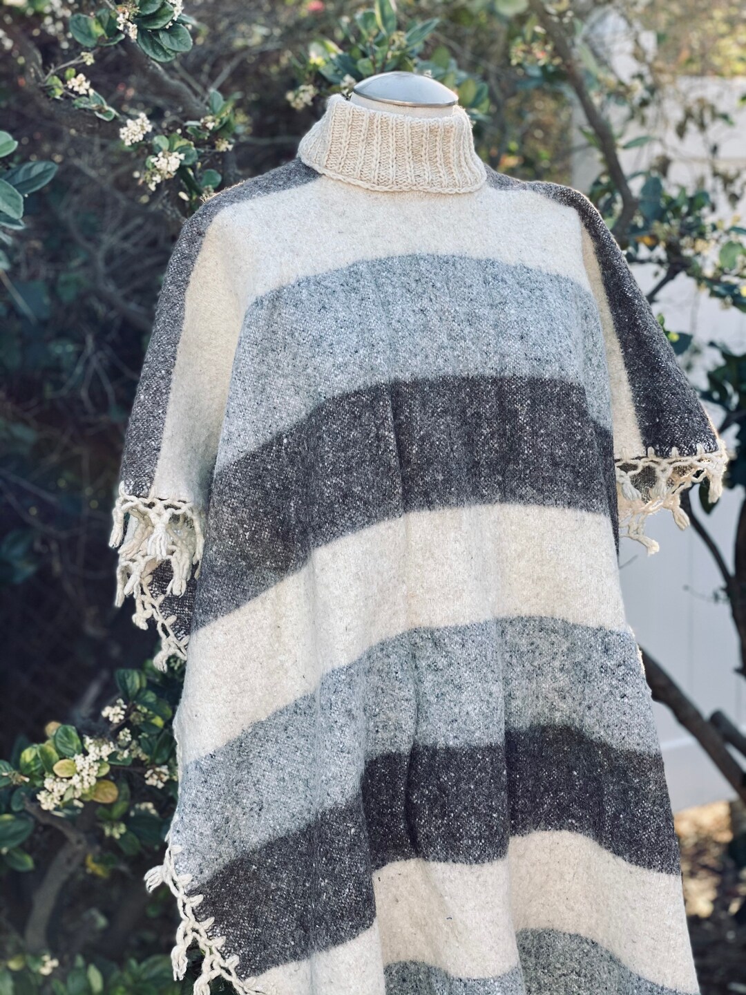 heavy-striped-vintage-wool-poncho-in-gray-and-cream-one-size-us-4-16