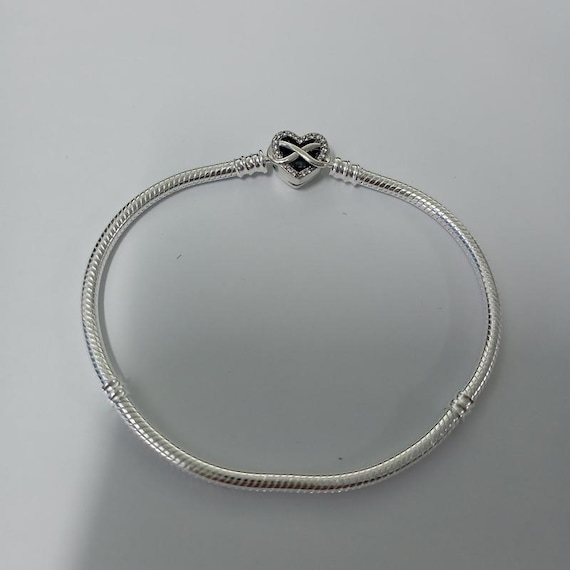 New Pandora Moments Sparkling Infinity Heart Clasp Snake Chain