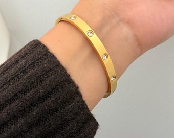 Gold Bracelet for Women, Stainless Steel bangle, Minimalist Everyday Jewelry, Elegant Waterproof Bracelet