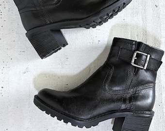 Botas vintage Zodiac de couro preto estilo motoqueiro | Botas de cano curto com fivela estilo anos 90 e Y2K | Botas grunge com salto grosso e sola tratorada, tamanho 8,5