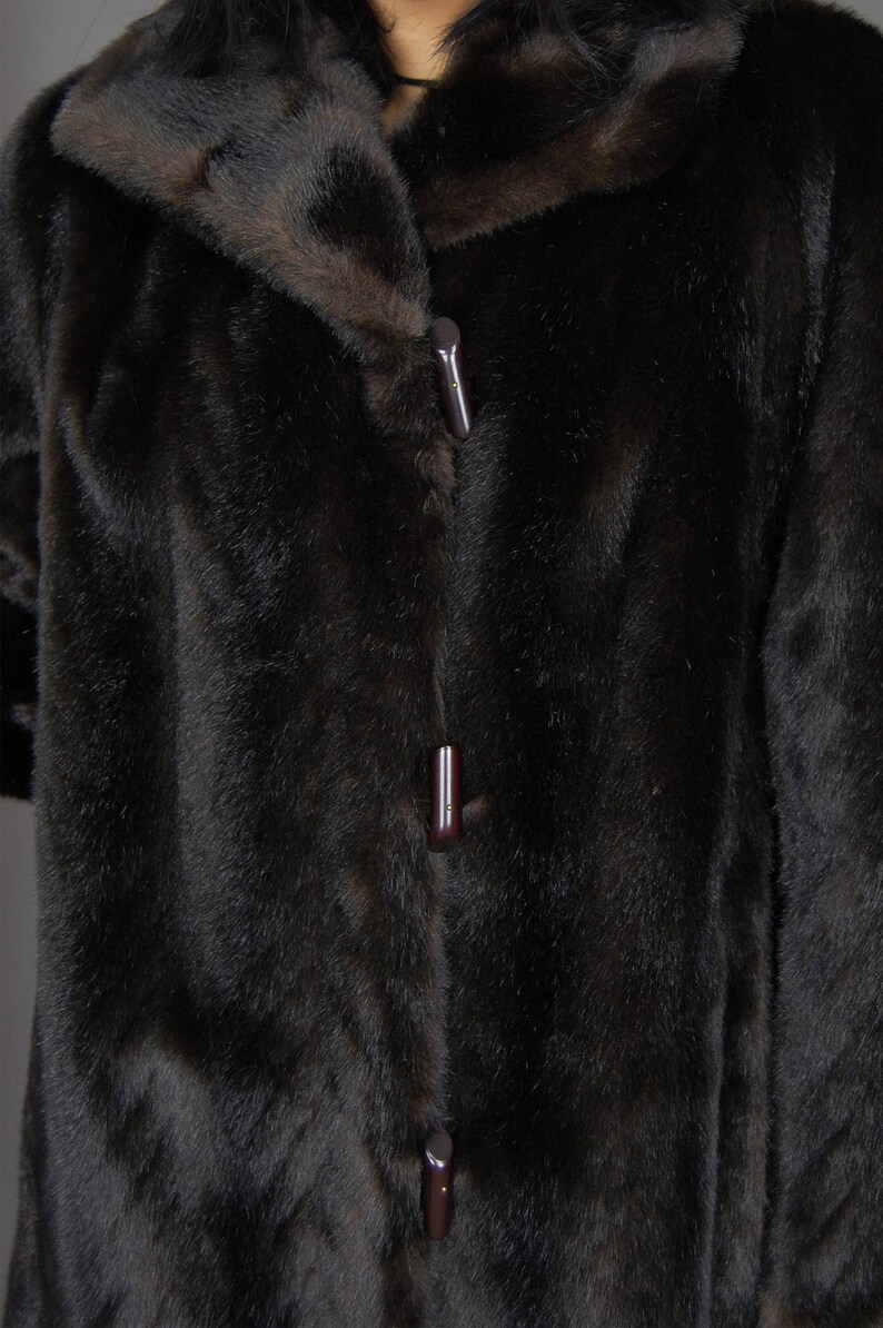 Brown DUBROWSKY /& PERLBINDER Faux Fur Jacket Vtg 70s Herringbone Leather Long Feathered Fancy Party Exclusively Warm Winter Coat LargeXL