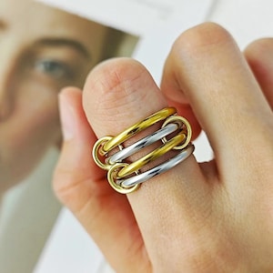 Zweifarbiger solider Sllver 14k Vergoldetes Schlichtes Band ineinandergreifender Ring für Frauen, SPINELLI KILCOLLIN Band, 2 mm Stapeln Statement Band für Sie