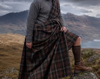 Traditioneller Herrenkilt: Im Stil der schottischen Highlands des 16. Jahrhunderts, Acryl-Wollmischung, über 50 Tartanmuster