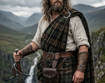 Traditional Kilt – 16th Century Highland Tartan Acrylic Wool Blend