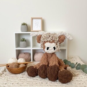 Hand Knit Highland Cow Plush Snuggler – Chunky Chenille Yarn – Custom Colors Available image 1