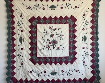 Vintage Medallion Quilt Embroidered Flower Red Green Floral Checkerboard Border Queen Size Handmade Throw
