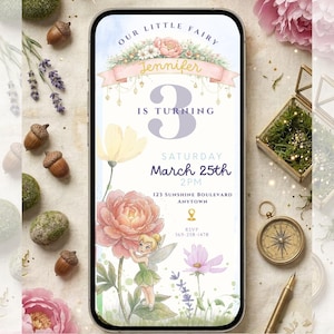 Puede incluir: Un juego de tres tazas de cerámica con un acabado moteado y mate. Las tazas son en tonos crema, gris claro y gris oscuro. Cada taza tiene un diseño simple y minimalista, perfecto para café o té.