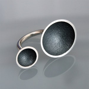 ring 2 cups (big) black