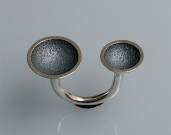 Adjustable silver ring" 2cups" black (oxidized)