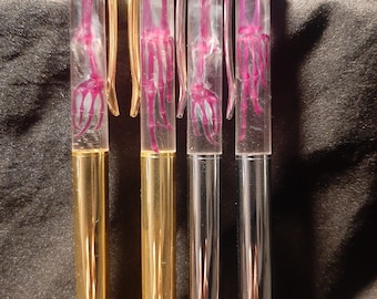 Diaphonized frog foot pen