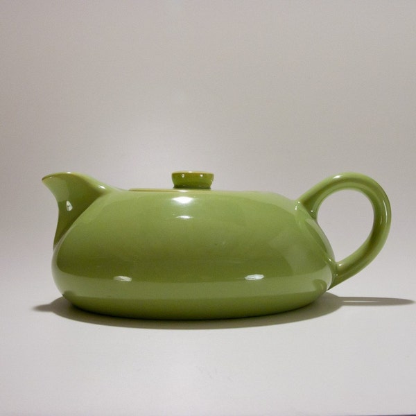 Vintage Mid Century Modern Chartreuse Green Hollydale Pottery Malibu Tea Pot