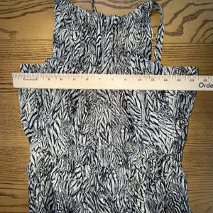 Anthropologie Leifsdottir Marinblå Krämfärgad Abstrakt 100% Siden Halter Maxiklänning 8 EUC bild 8