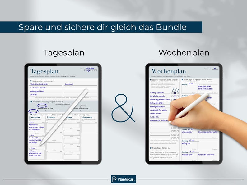 Peut inclure: Deux tablettes num&eacute;riques affichant des mod&egrave;les de planificateurs quotidiens et hebdomadaires. La tablette de gauche montre un plan quotidien avec un stylet, tandis que la tablette de droite montre un plan hebdomadaire avec un stylet. Le texte "Spare und sichere dir gleich das Bundle" est en haut.