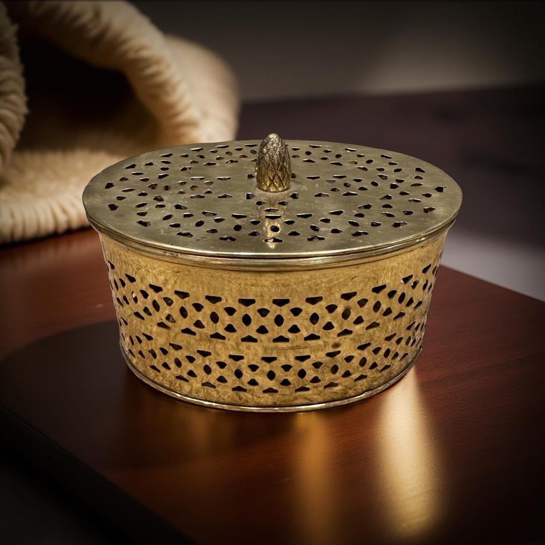Vintage Brass Oval Trinket Box With Lid – Pierced Filigree Design – 5. ...