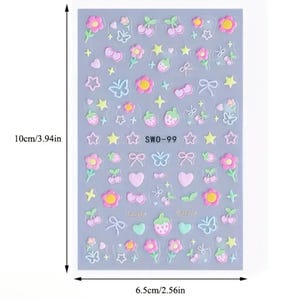 K&ouml;nnte beinhalten: Ein Bogen Nagelkunst-Aufkleber mit verschiedenen Designs, darunter Blumen, Kirschen, Erdbeeren, Schmetterlinge, Sterne und Schleifen. Der Bogen ist 10 cm hoch und 6,5 cm breit. Der Text "SWO-99" ist aufgedruckt.