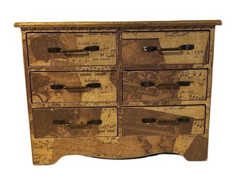 Joyero o caja de baratijas antigua de Decoline