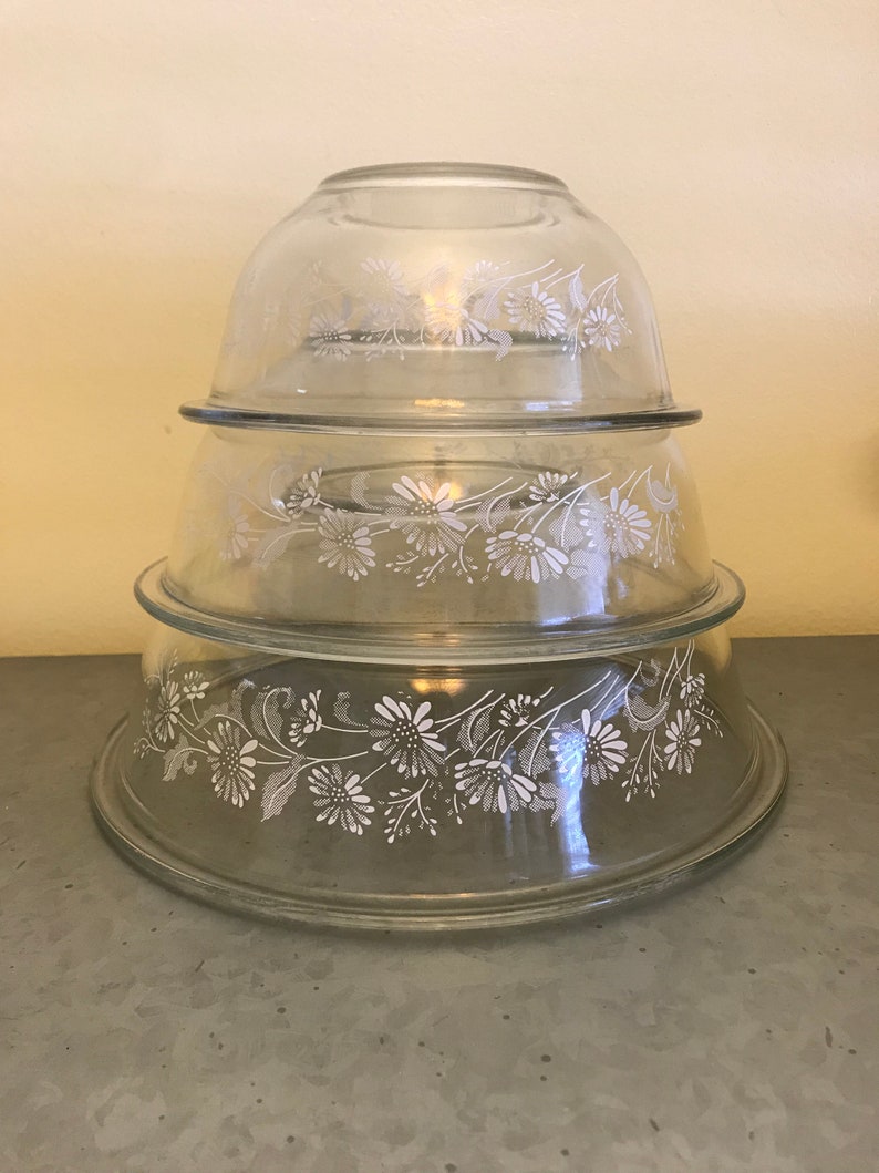 Pyrex Set of 3 Colonial Mist White on Clear Nesting Mixing Bowls ~ Pyrex Mixing Bowls ~ 1980 Pyrex