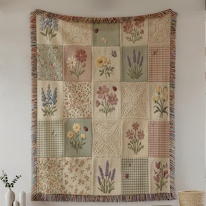 Floral Patchwork Woven Blanket, Cottagecore Throw Blanket, Vintage Flower Quilt Style, Botanical Home Decor, flower garden blanket Patchwork
