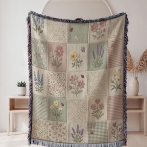 Floral Patchwork Woven Blanket, Cottagecore Throw Blanket, Vintage Flower Quilt Style, Botanical Home Decor, flower garden blanket Patchwork
