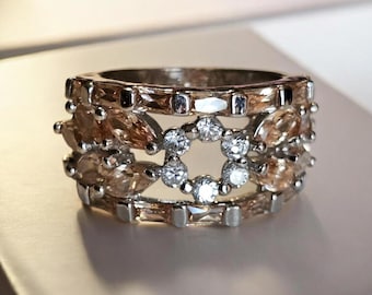 Modern Vintage Flower Ring • Silver Tone, Clear, Amber Rhinestones • Size 7