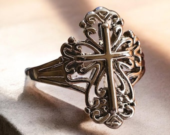 Vintage Ornate Silver-Tone Cross Ring – Size 9.75 – Detailed Scrollwork – Statement Faith Jewelry