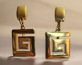 Vintage Crown Trifari Gold Tone Geometric Dangle Earrings | Signed Clip On Square Spiral Design
