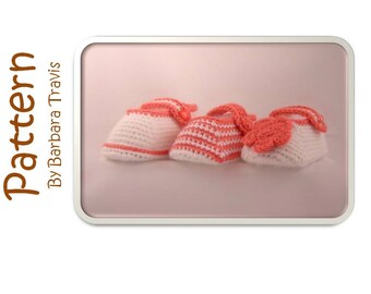 Crochet Pattern Baby Slipper Bootie 3 Sizes Small, Medium, Large and 3 Different Versions