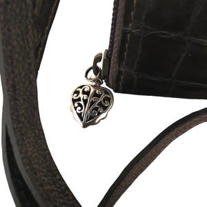 Brighton Metallic Bronze Croc Embossed Leather Crossbody Wallet Bag Olive Safari immagine 4