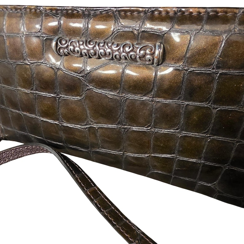 Brighton Metallic Bronze Croc Embossed Leather Crossbody Wallet Bag Olive Safari immagine 2
