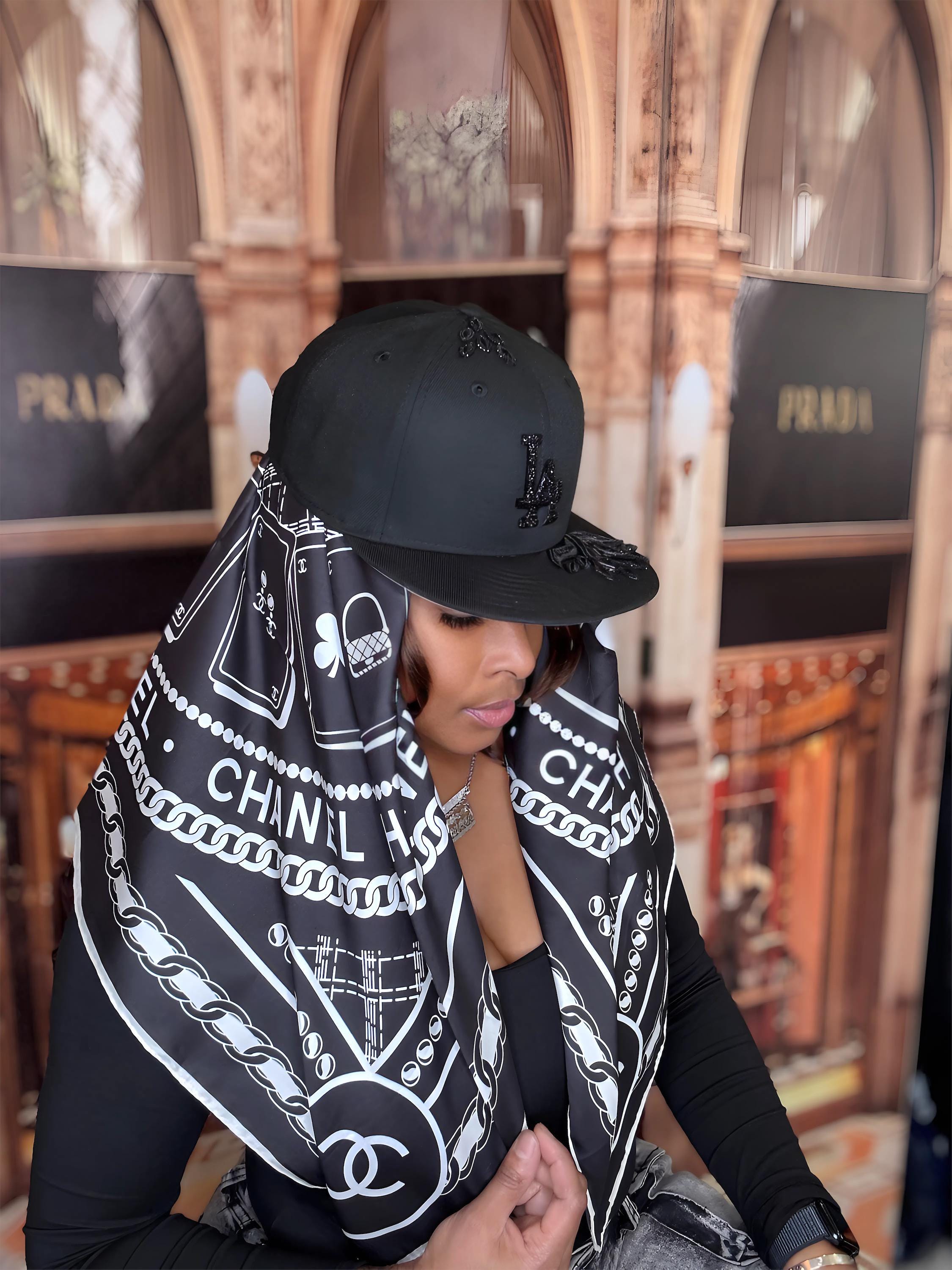 帽子 Chrome Hiphop street fashion cap Custom LA Snapback Hat: Hand-embellished Crystals & Chrome Skull