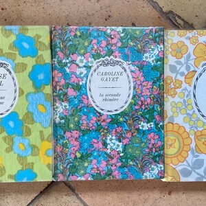 Maravilloso trío pequeño 1970 floral retro tela cubierta niños impreso francés diario/cuaderno libro papel efímera