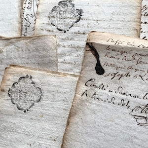 NEUER STOCK Ungewöhnliche große, atemberaubende antike französische handgeschriebene Seite von 1700 Altes Papierhandwerksbündel Altes Papier Ephemera