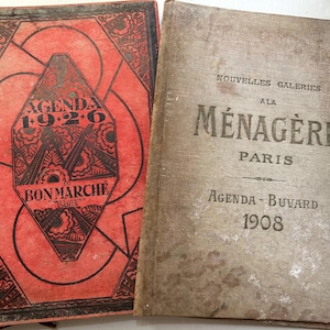 NOVO ESTOQUE Par de diários sujos, incluindo diário francês Bon Marche de 1926/Agenda/Livro-razão/Livro de recibos, caderno, livro-caixa usado e mapas de Paris