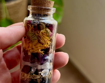 Protection Spell Jar – Energy Cleansing, Aura Shielding & Banishing Negativity – Crystal and Herb Ritual Jar