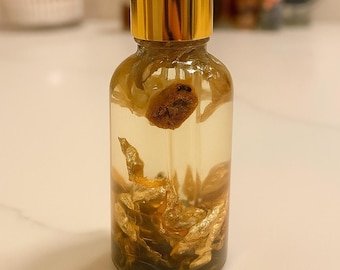 Money Attraction Ritual Oil – Wealth, Prosperity & Financial Abundance – Cinnamon, Herbs, Gold Flakes – Spiritual Gift