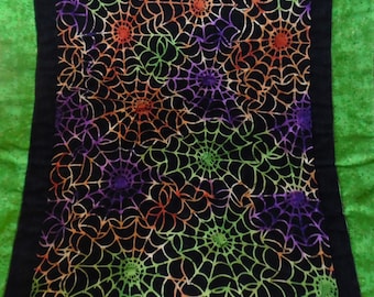 Halloween Table runner quilted